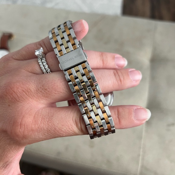 Michael Kors Watch Darci TriTone - Picture 6 of 7